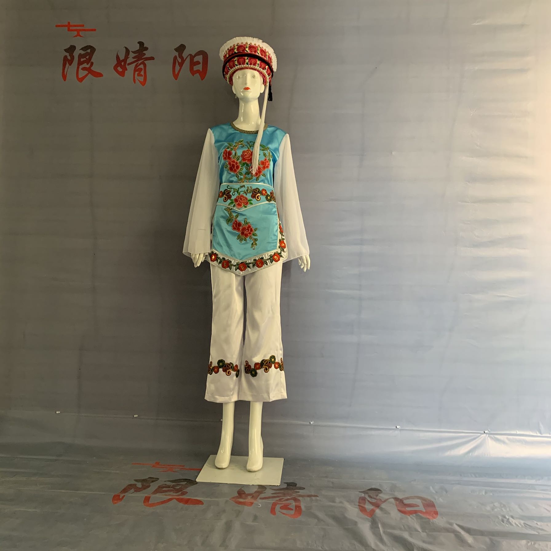 白族服装女 云南大理 白族服饰女 成人 舞蹈演出服装少数民族服装