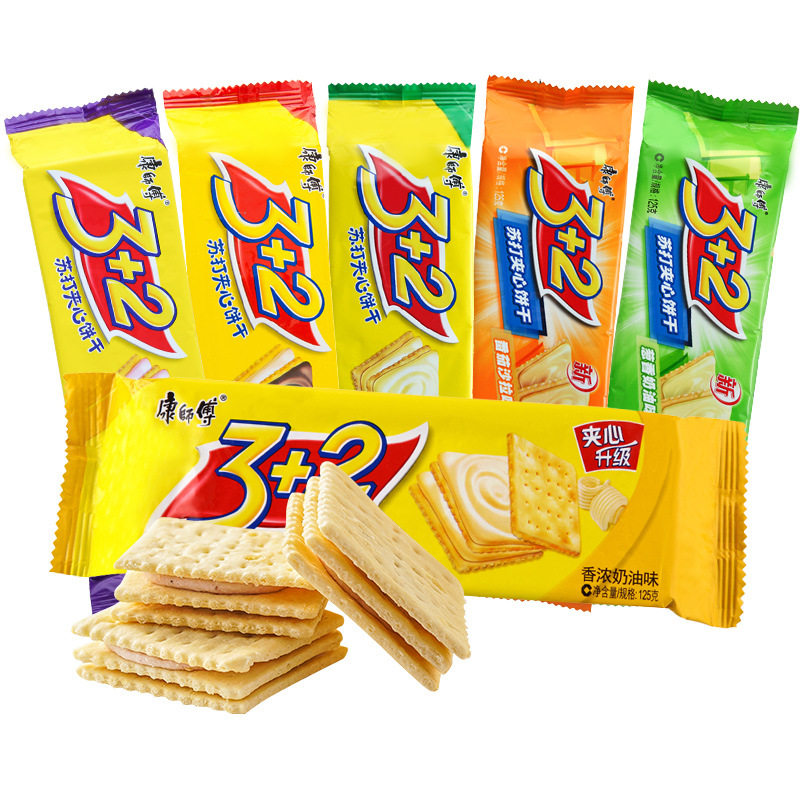 康师傅趣味3+2苏打夹心饼干