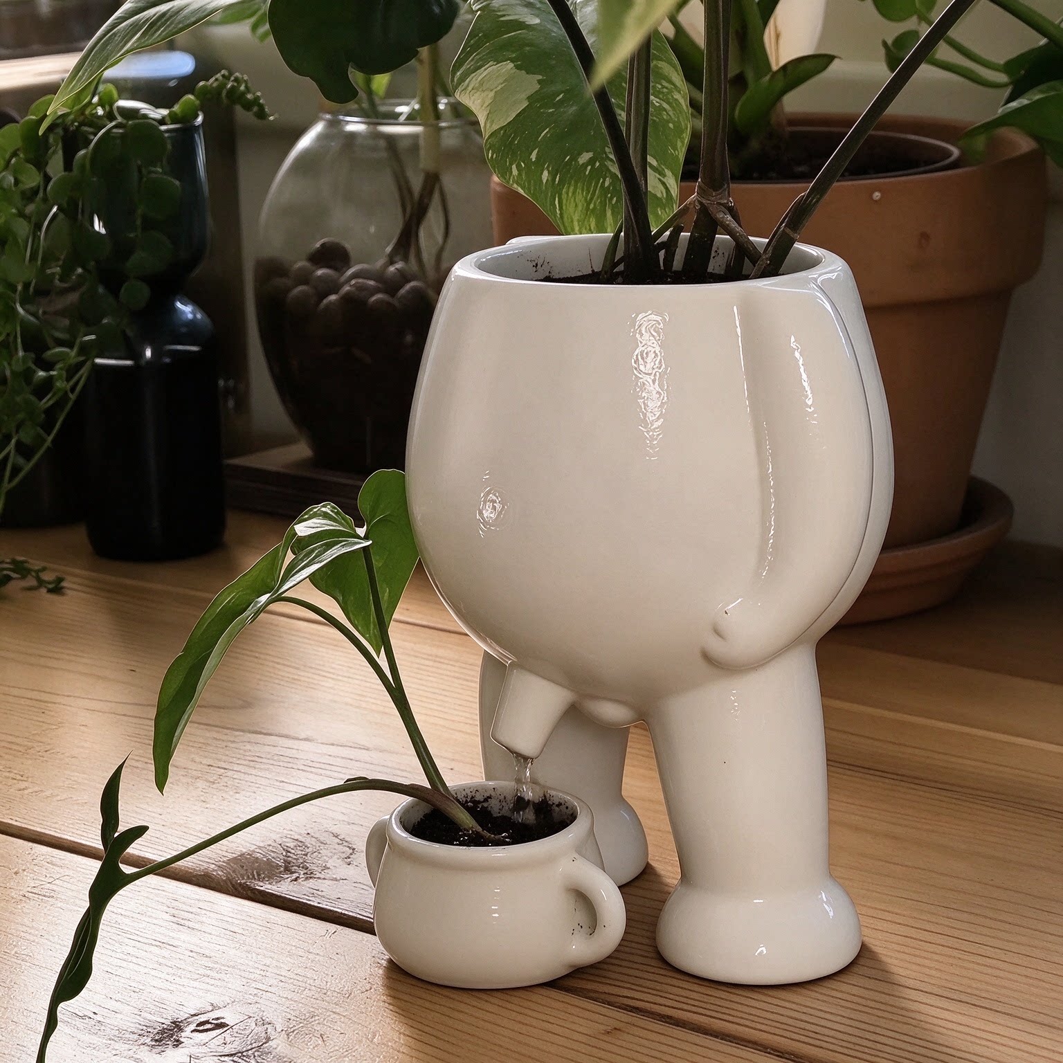 搞怪撒尿花盆家用花瓶可爱创意摆件桌面趣味装饰品送朋友整蛊礼物