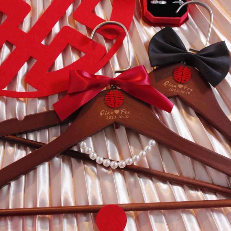 婚礼衣架结婚新娘新郎礼服衣撑