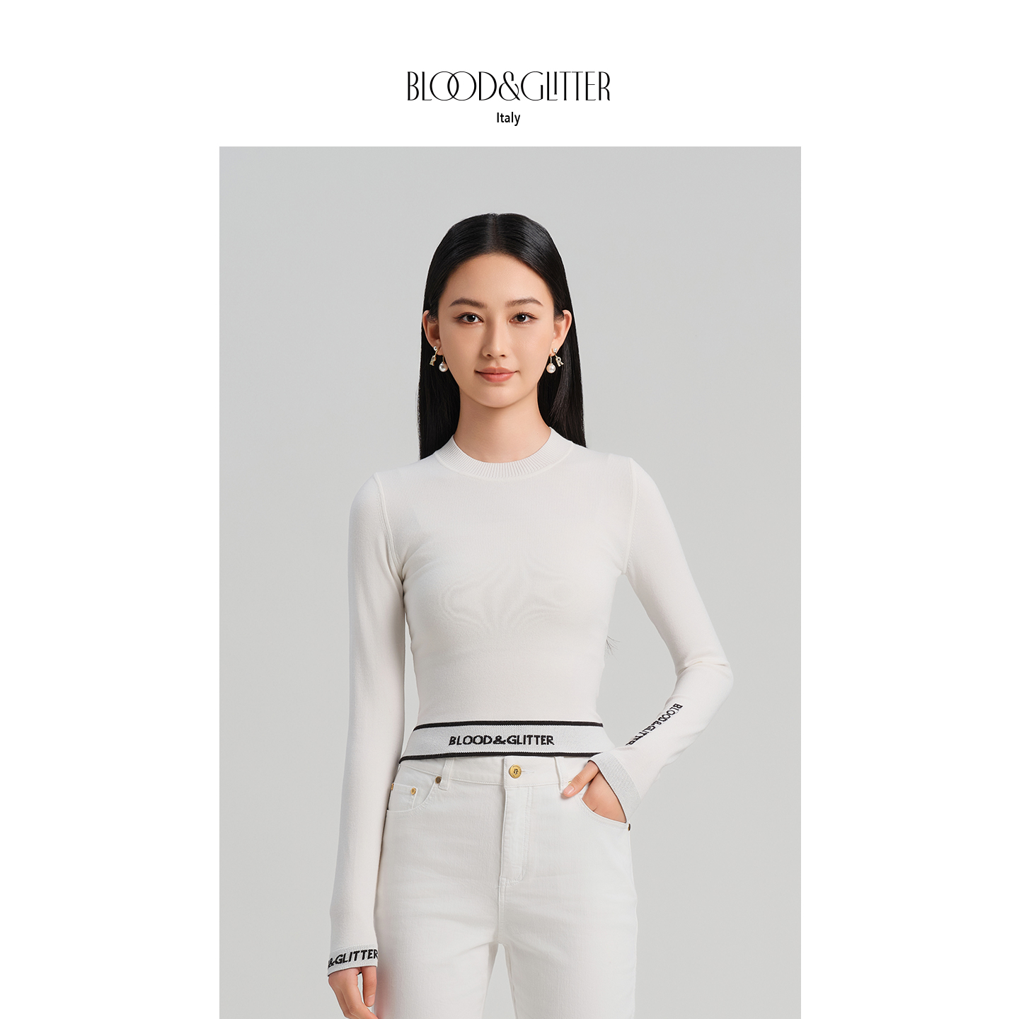 白色短款弹力修身针织衫内搭