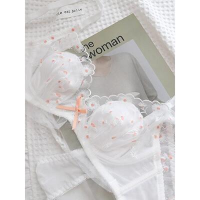 Romantic flower embellishment crystal cup gathering set