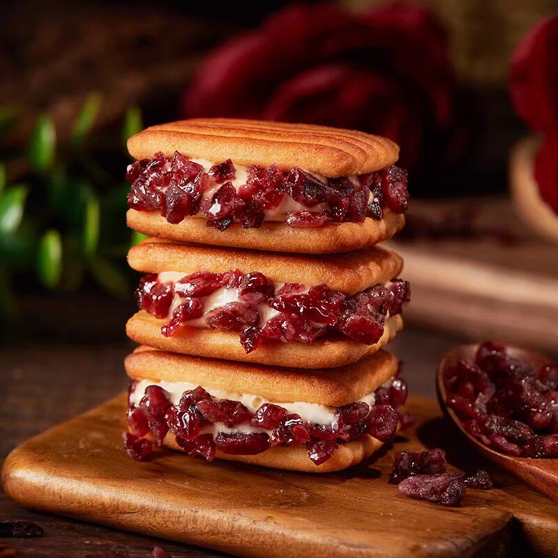 蔓越莓夹心牛轧奶酥饼干下午茶