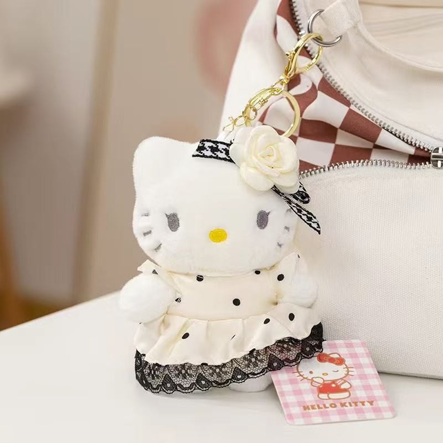 三丽鸥正版kt猫挂件毛绒玩偶钥匙扣hellokitty书包挂饰背包玩偶女