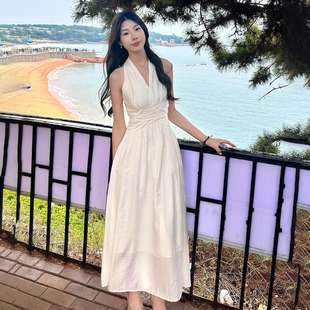 独特漂亮掐腰温柔气质挂脖连衣裙女白月光海边度假长裙子 2025夏季