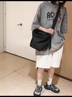 极速工装b包2022新款牛津布斜挎包女百搭ins运动大容量单肩包网红