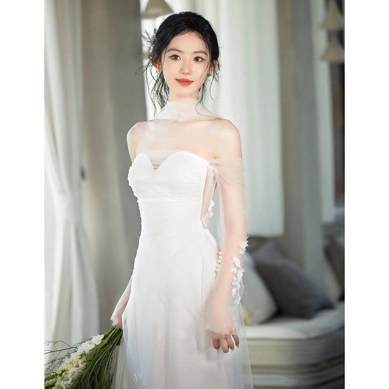 新品法式森系轻婚纱一字肩新娘气质小众订婚礼服裙白X色宴会鱼尾