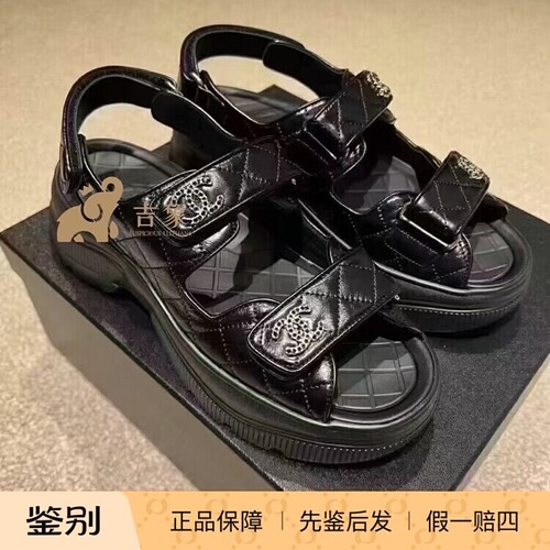 Chanel新款黑色小羊皮厚底凉鞋