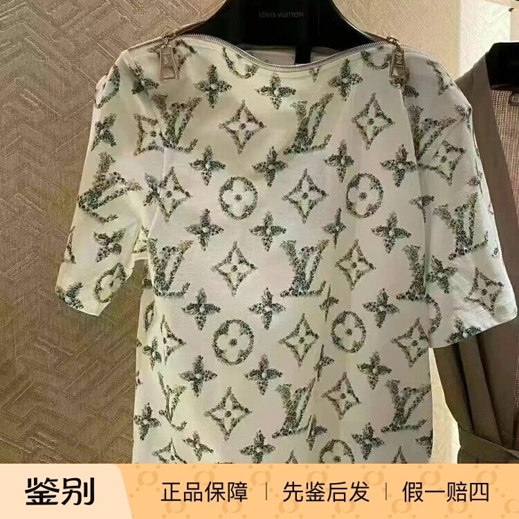 LV路易威登2024新款女装MONOGRAM BATEAU 花卉图案T恤