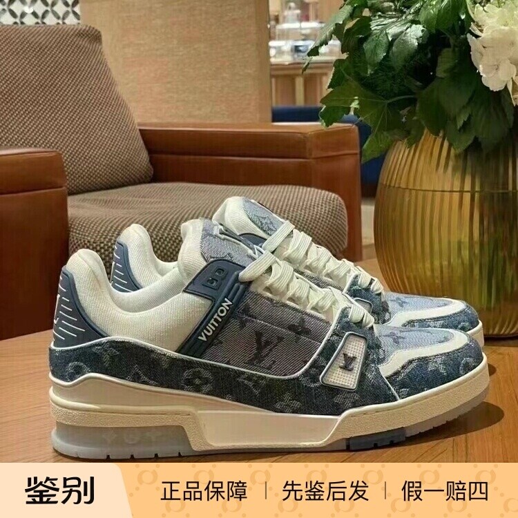 LV路易威登2024新款老花牛仔板鞋