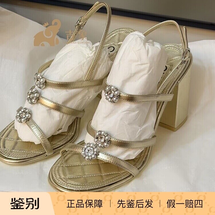 Chanel新款女鞋金属质感凉鞋