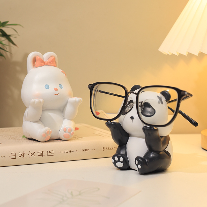 放眼镜的架子创意展示店