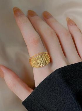 钛钢金黄金色感拉丝线条戒指女时尚简约开口食指戒D3