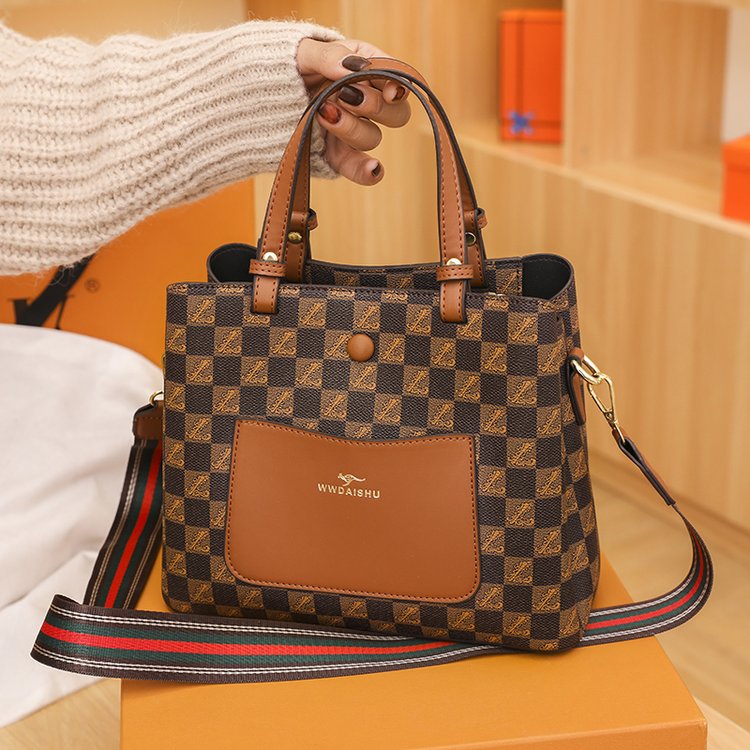 2025秋季新款MK棕色托特包M棕色拉链均码车缝线单肩斜挎手