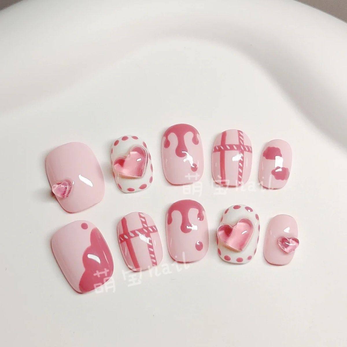 纯手工儿童穿戴甲女童美甲手工美甲穿戴甲粉色格纹少女心超萌奶油,彩妆/香水/美妆工具,美甲工具,淘宝优惠券,粉丝福利购,淘宝优惠卷