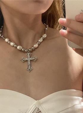 Pearl cross necklace women珍珠项链 暗黑风十字吊坠锁骨链女