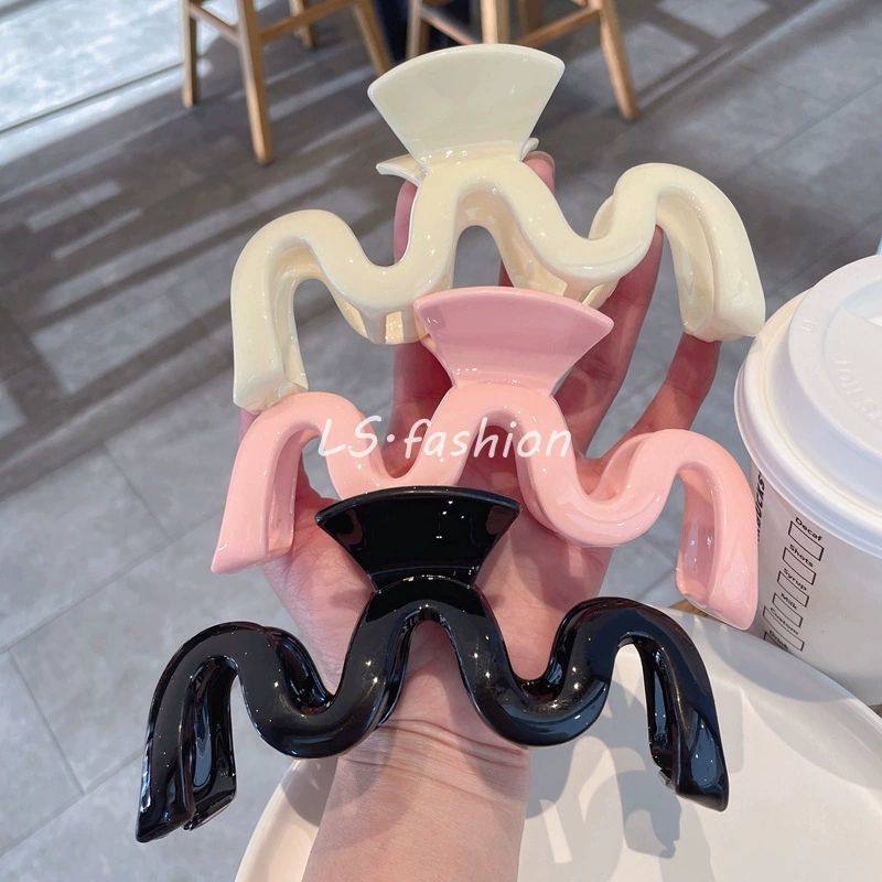 13CM大号亚克力抓夹鲨鱼夹多发量