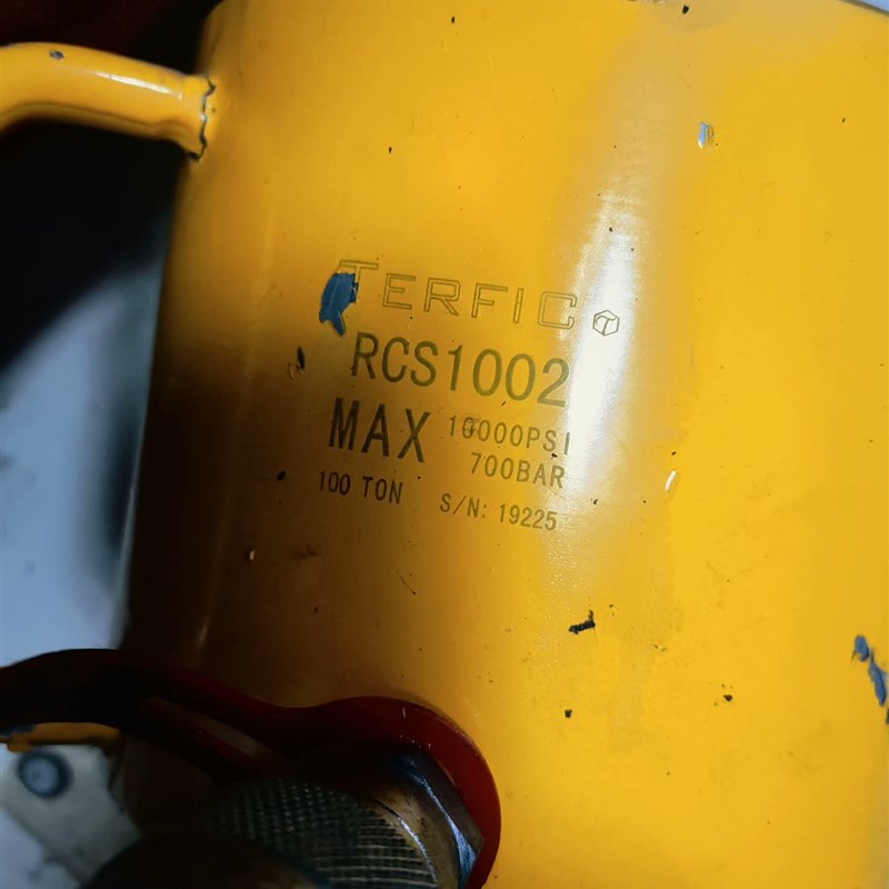 极速非实价100吨液压千斤顶I头1个新的3个旧的议价