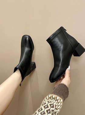 极速明珠女d鞋2023年秋季新款时尚单里瘦瘦靴粗跟方头舒适百搭款