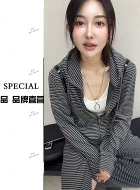 欧货新款条纹小标帽版套装14L51359