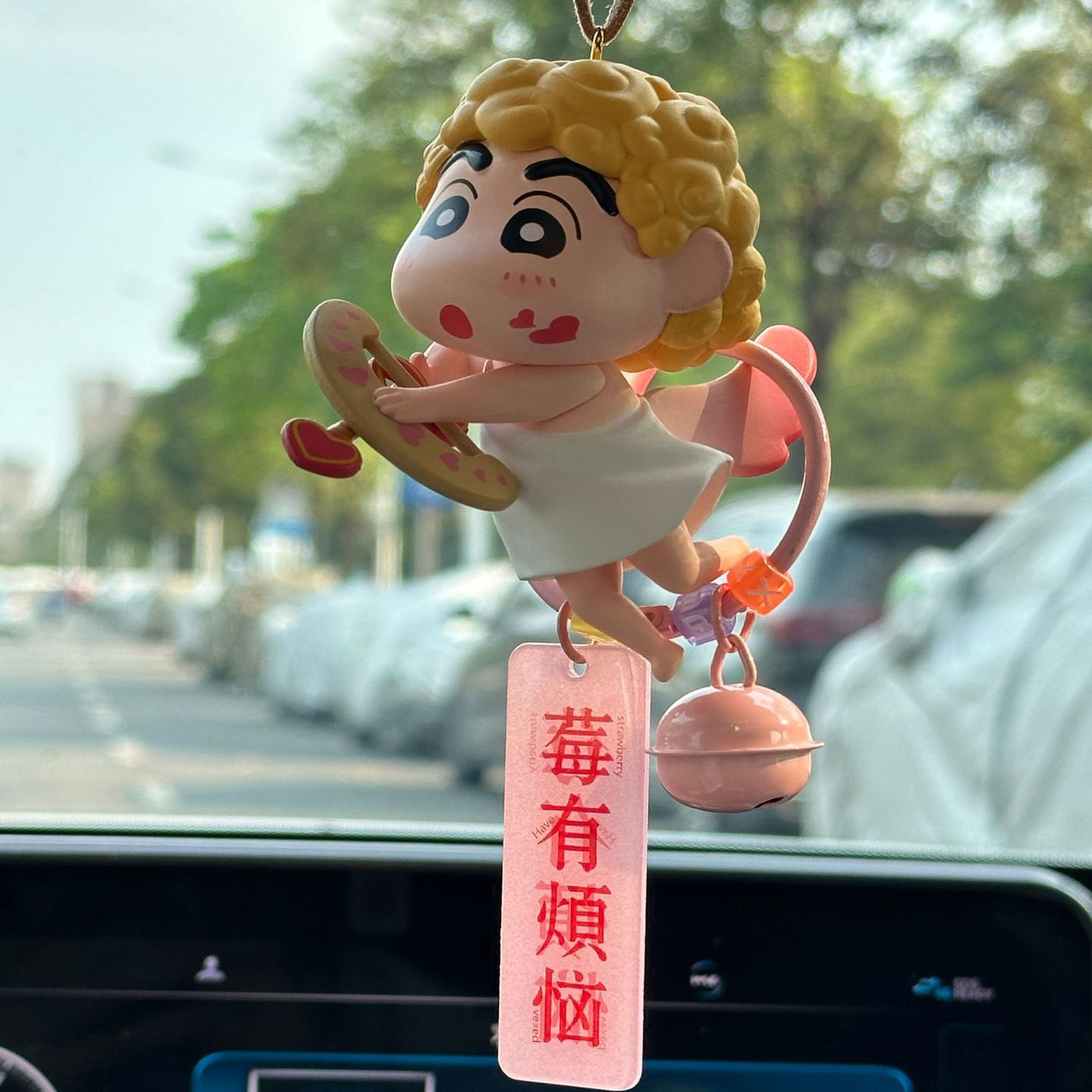 可爱蜡笔小新天使车挂创意礼品