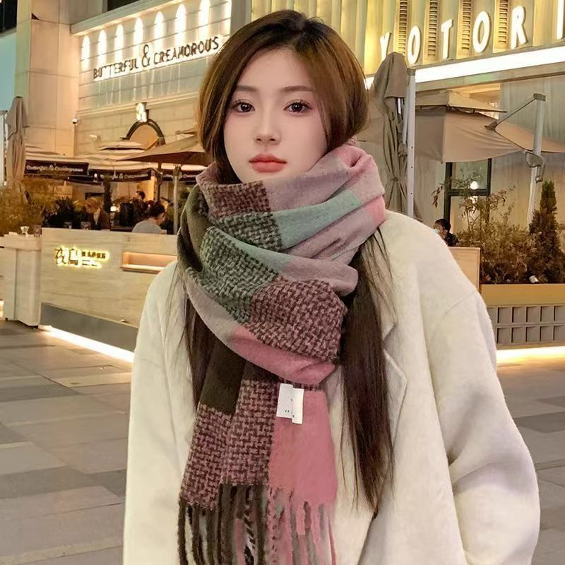 格子围巾女冬季保暖2025新款韩系女生版高级感氛围配大衣西装围脖