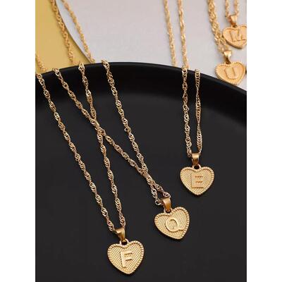26 English letter necklace women爱心吊坠锁骨女士桃心字母项炼