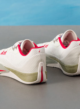 Nike耐克马年脱缰系列新年款耐克气焰男女篮球鞋训练运动鞋IQ1128