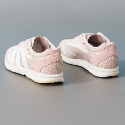 阿迪达斯adidas官方女鞋 2026新款夏季运动鞋LIGHTBLAZE LP轻便透