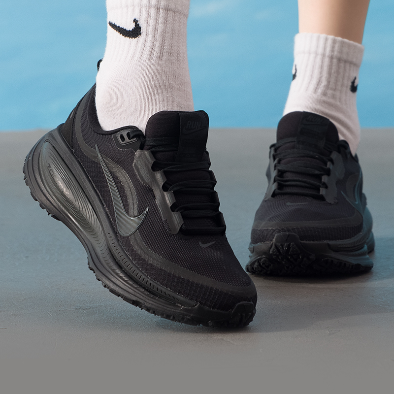 耐克NIKE官方正品女鞋秋季运动鞋VOMERO 18缓震耐磨透气跑步鞋子