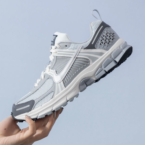 NIKE耐克女鞋春季新款VOMERO5老爹鞋大童运动鞋休闲鞋HF6998