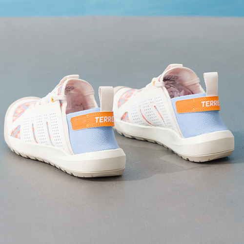 adidas阿迪达斯户外溯溪鞋2026新款男女鞋透气徒步鞋涉水鞋HP7165