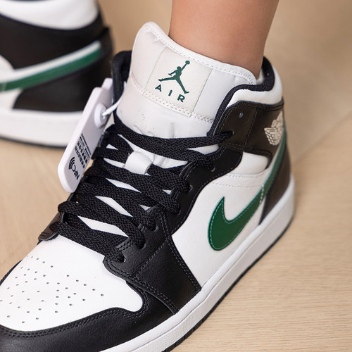 丨NIKE耐克男鞋AIR JORDAN 1 MID运动鞋训练篮球鞋DQ8426