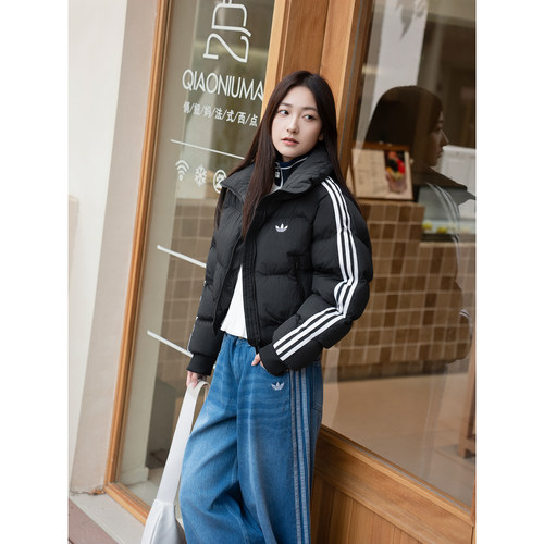 阿迪达斯三叶草棉服女装运动服