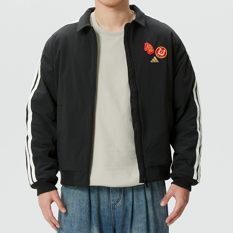 阿迪达斯男装冬季运动服新年主题三条纹加绒梭织夹克休闲保暖外套