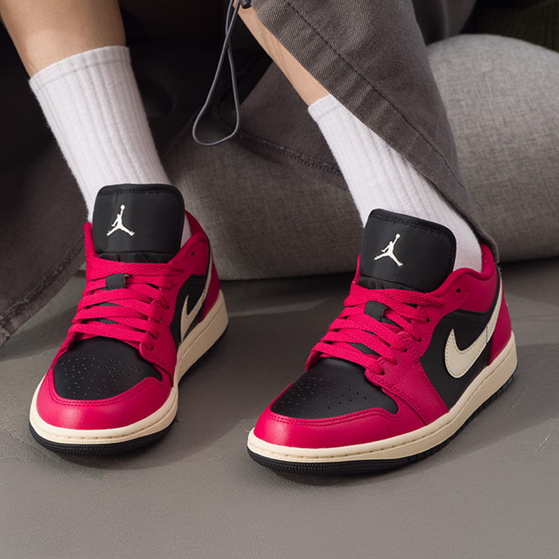 耐克正品女鞋AIR JORDAN 1 LOW运动鞋复古潮流时尚休闲板鞋篮球鞋
