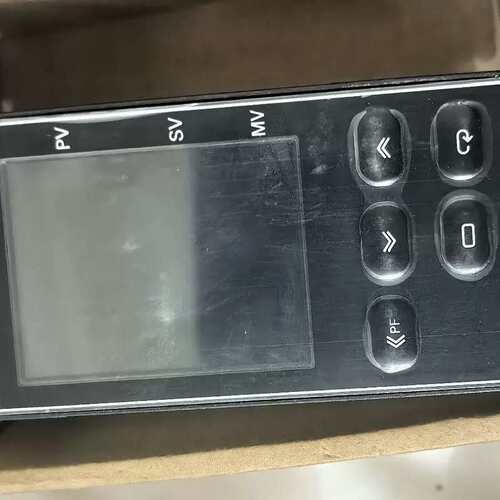 议价龙温控仪E5EC-PR2ADM-814 接口齐全 带卡扣