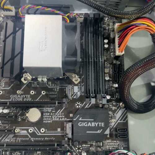 议价Z370m D3H 主板，带原挡片，功能完好，邮非偏远