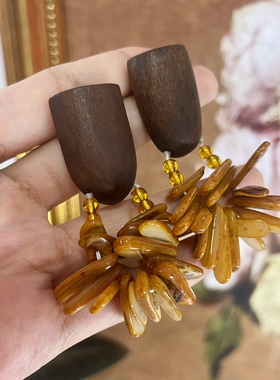 Monies 风中古天然小石拼接木头流苏摩登原始感耳钉