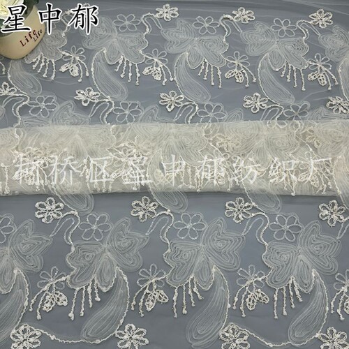 新款立体蝴蝶盘绣花蕾丝面料
