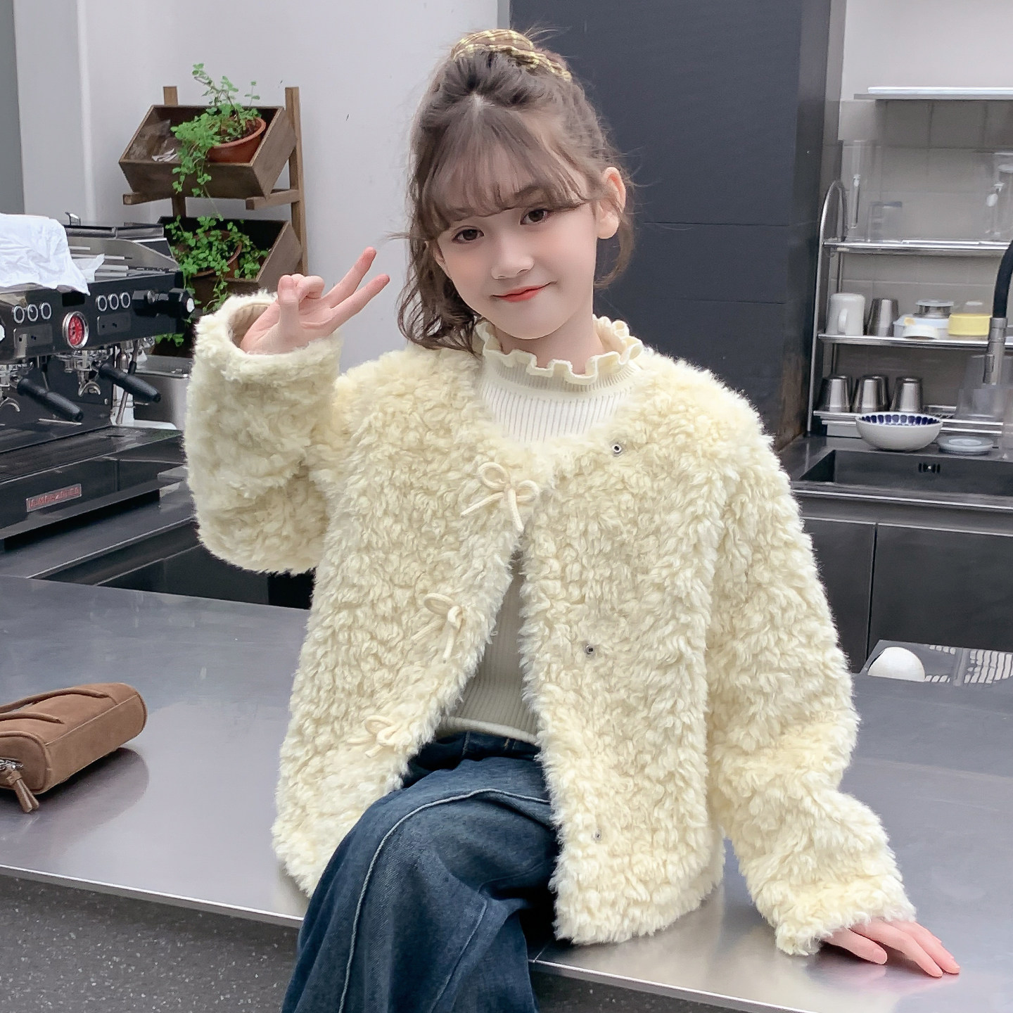 女童外套2025新款秋冬装儿童洋气加厚保暖上衣中大童女孩毛毛衣潮