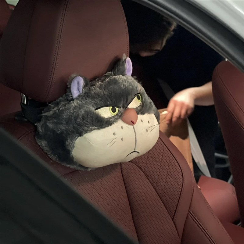 现货速发可爱坏猫咪汽车头枕靠枕护颈枕靠垫抱枕腰靠车饰用品通用