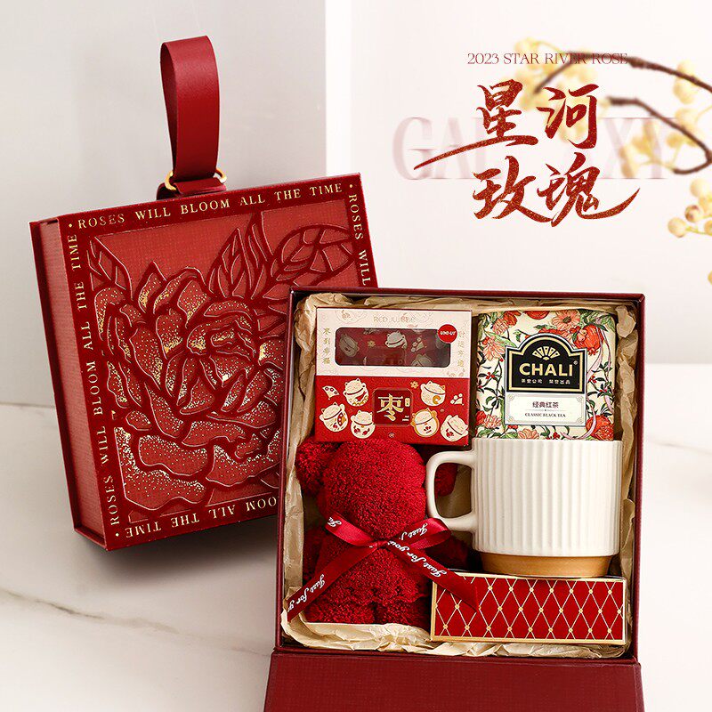 伴手礼女伴娘结婚网红轻奢小众高级实用婚宴喜宴宾客回礼礼盒套组