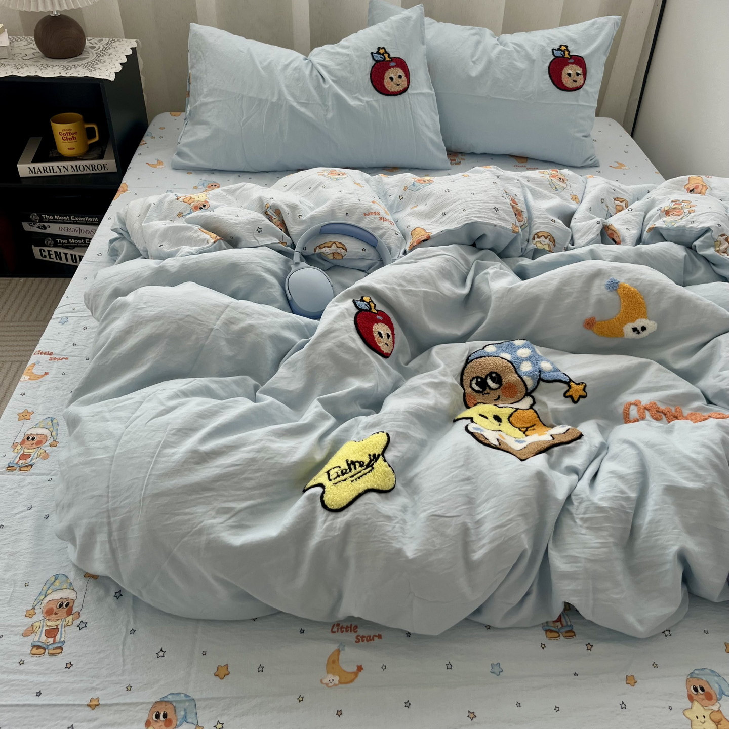 ins卡通浅蓝星星人毛巾绣水洗棉床单四件套全棉被套纯棉三件套1.5