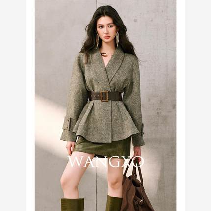 WANGXO｜高比例羊毛艺术彩点｜真皮腰带覆古老钱青果领伞摆外套