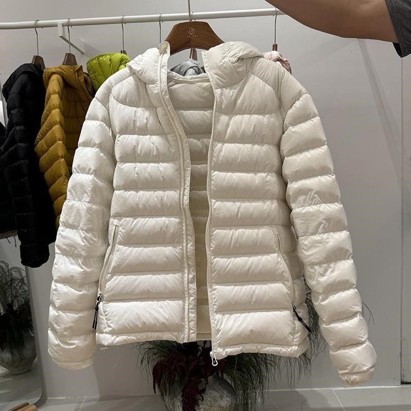 连帽轻薄羽绒服女短款2024秋冬新款韩版修身运动休闲户外登山外套