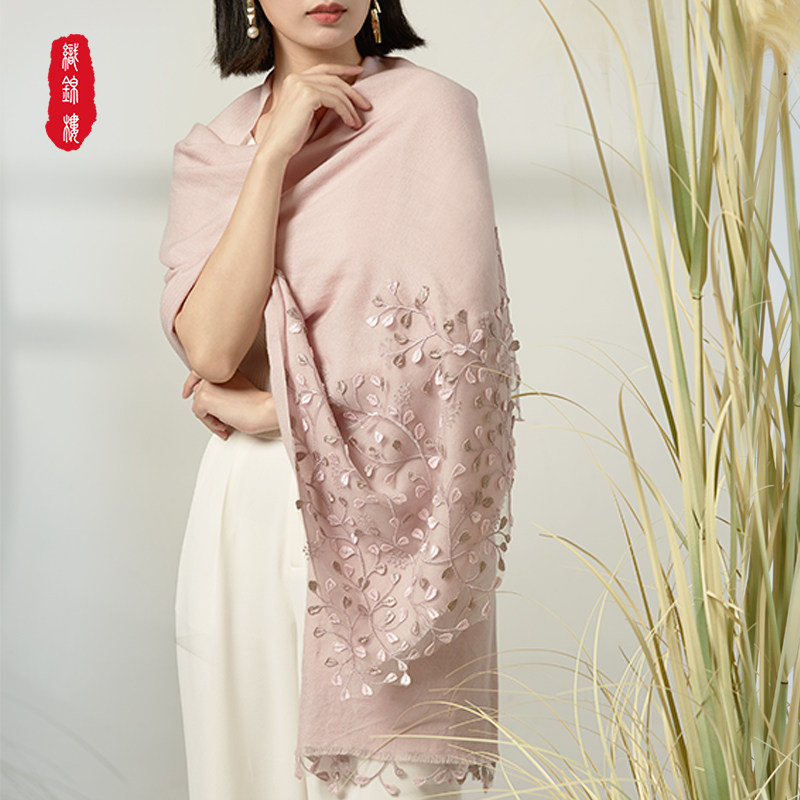 织锦楼羊毛围巾秋冬时尚围脖民族风绣花外搭保暖柔软外搭披肩礼物