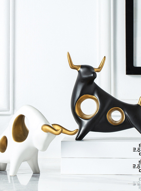 牛家居装饰品北欧轻奢现代简约玄关客厅红酒柜酒架电视柜陶瓷摆件