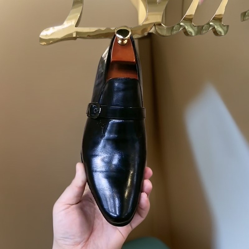 春秋款尖头韩版正装高档英伦商务男士休闲皮鞋搭扣牛皮真皮男鞋子