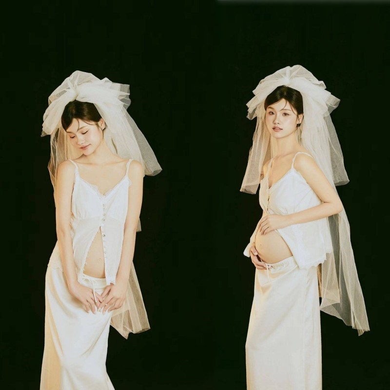 影楼新款孕妇拍照服装清新简约俏皮氛围感孕妈咪大肚照在家拍服装